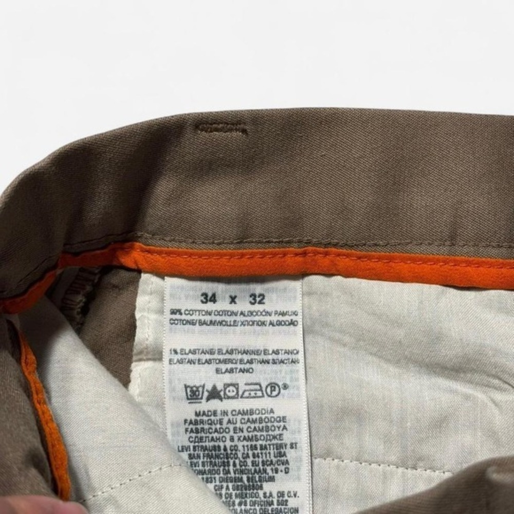 Dockers D3 Classic Fit Khaki Pants Men's Size 34x32 - Picture 3 of 6